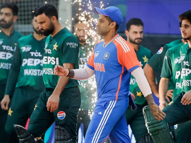 টিম ইন্ডিয়ার মেরুদন্ড পাকিস্তানের সামনে হবে পন্ড, বিশ্বকাপে লজ্জার নজির গড়বে স্কাই বাহিনী !! 6