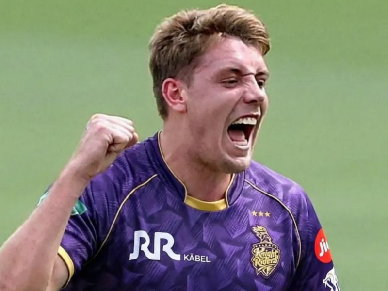 IPL শুরুর আগে বড় ধাক্কা KKR-এ! বিতর্কে জড়ালেন ক্যামেরন গ্রীন 14