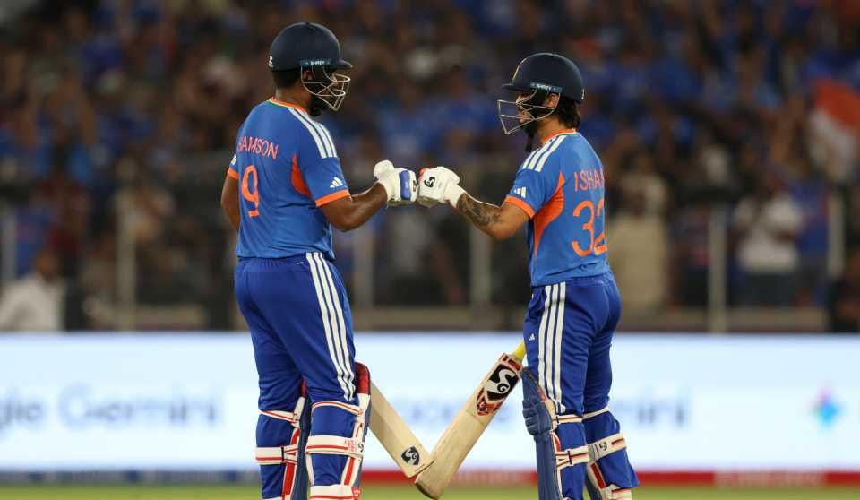 অক্ষর-বুমরাহ'এর ঝড়ে উড়ে গেল নিউজিল্যান্ড, নরেন্দ্র মোদি স্টেডিয়ামে বিশ্বকাপ জয় করে ইতিহাস ভারতের !! 2 অক্ষর-বুমরাহ'এর ঝড়ে উড়ে গেল নিউজিল্যান্ড, নরেন্দ্র মোদি স্টেডিয়ামে বিশ্বকাপ জয় করে ইতিহাস ভারতের !! 2