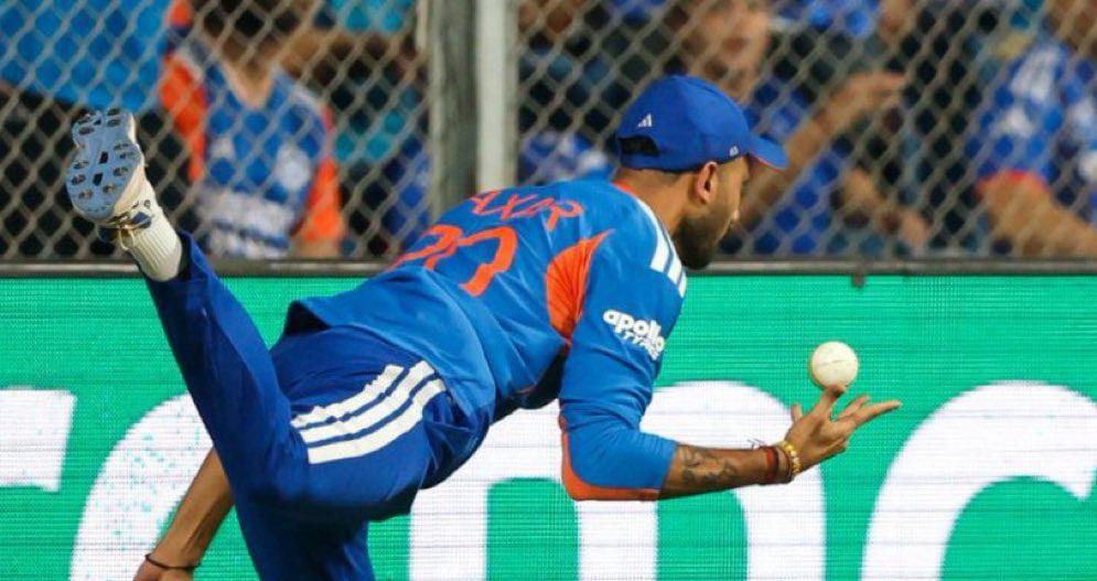 জ্যাকসের উইকেট পড়তেই ডাগআউটে গম্ভীরের তাণ্ডব! ভাইরাল সেলিব্রেশনে সরগরম নেটদুনিয়া 2