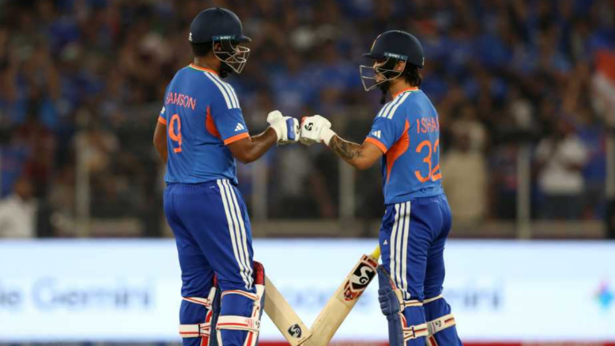 নরেন্দ্র মোদি স্টেডিয়ামে রানের ঝড়! ফাইনালে নিউজিল্যান্ডের সামনে ২৫৫ রানের লক্ষ্য 1