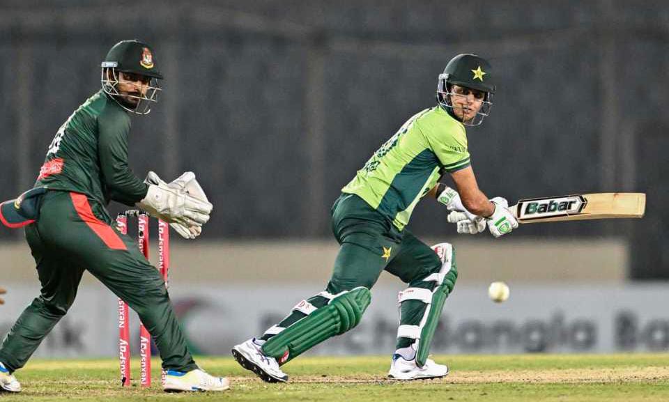 "ভাইজানের জান নিয়ে গেল..", বাংলাদেশের বিপক্ষে পাকিস্তান সিরিজ হেরে এখন মজার খোরাক !! 2 "ভাইজানের জান নিয়ে গেল..", বাংলাদেশের বিপক্ষে পাকিস্তান সিরিজ হেরে এখন মজার খোরাক !! 2