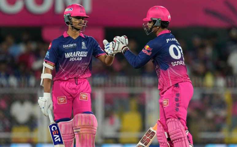 "জল ছিঁচে নিয়েছে..." যশস্বী-বৈভবের বিধ্বংসী ইনিংস রানের পাহাড় রাজস্থানের, সমালোচনার মুখে মুম্বাই !! 2 "জল ছিঁচে নিয়েছে..." যশস্বী-বৈভবের বিধ্বংসী ইনিংস রানের পাহাড় রাজস্থানের, সমালোচনার মুখে মুম্বাই !! 2