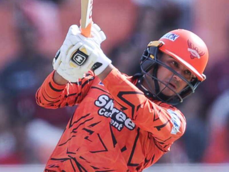 ৬,৬,৬,৬,৬,৬... পাঞ্জাবের বিপক্ষে ব্যাটিং তান্ডব অভিষেক শর্মার, নতুন নজির তারকা ব্যাটসম্যানের !! 21