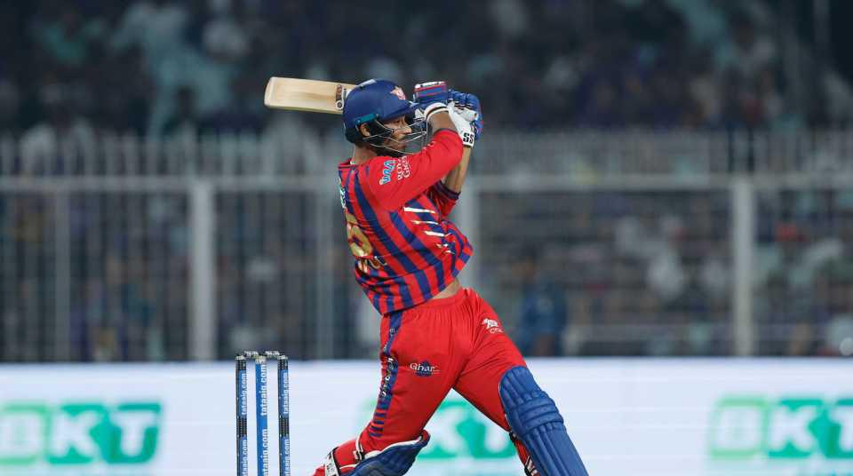 "হাতে চুড়ি পরে বসে থাকো..", মুকুলের বিধ্বংসী ব্যাটে জেতা ম্যাচে হার KKR'এর, তীব্র কটাক্ষ নেটিজেনদের !! 2