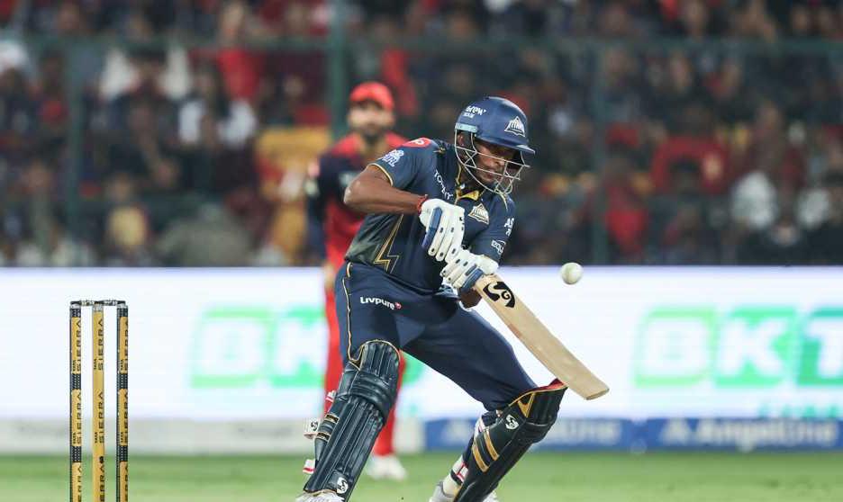 "দম হালকা করে দিয়েছে..", সাই সুদর্শনের শতরানে RCB'কে বিশাল লক্ষ্যমাত্রা দিল গুজরাট, চর্চা ভক্তদের !! 2