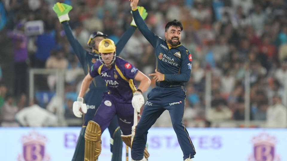 "পচা মালগুলো হাটাও..", গ্ৰিনের ব্যাটে মান বাঁচালেও এক‌ই তিমিরে KKR, নেটিজেনদের ক্ষোভ এল প্রকাশ্যে !! 2