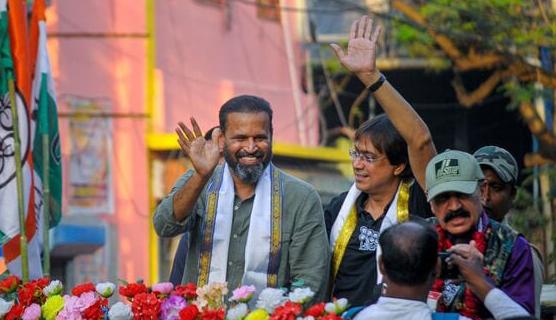 রাস্তায় ফেলে বাঁশ দিয়ে মার, গ্ৰেফতার হলেন KKR'এর ট্রফি জয়ী তারকার শ্বশুর-শ্যালক !! 2