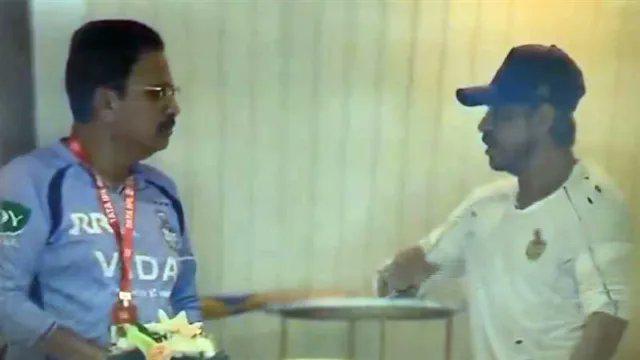 ছাঁটাই হচ্ছেন ভেঙ্কি মাইসোর, KKR'এর বিপর্যয়ে ক্ষুব্ধ শাহরুখ খান নিলেন চরম সিদ্ধান্ত !! 2