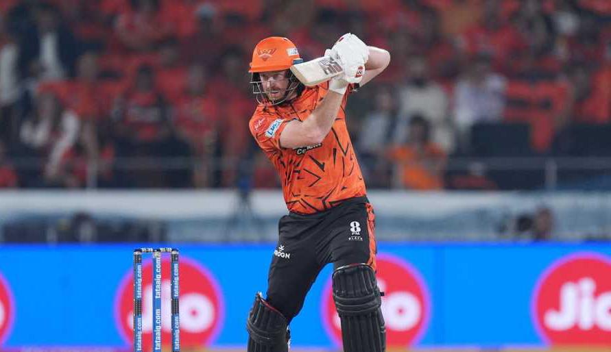 "আদার মতো ছেঁচে দিয়েছে...", ক্লাসেনের ব্যাটিং'এ বিশাল লক্ষ্যমাত্রা হায়দ্রাবাদের, CSK'কে নিয়ে ক্লাস নেটিজেনদের !! 2