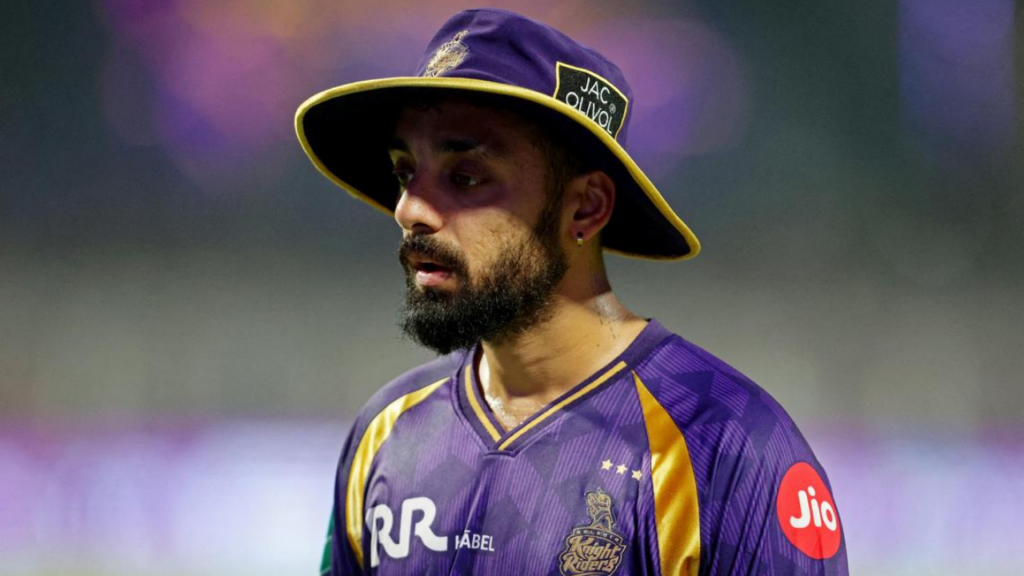 হাড়ে চিড় নিয়েও খেলছেন বরুণ, KKR'এর সিদ্ধান্ত ঘিরে বিতর্ক, মুখ খুললেন প্রধান কোচ !! 2 বরুণ