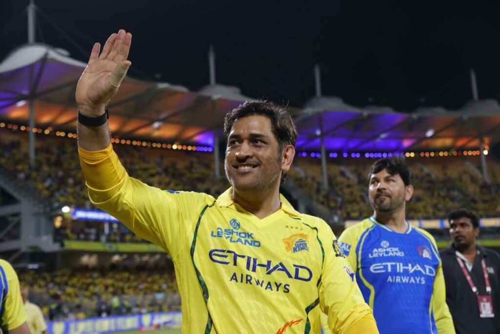 ধোনিকে ছাড়া ভেঙে পড়ল CSK! অবসরের জল্পনায় ঋতুরাজের বিস্ফোরক মন্তব্য 2 ধোনি