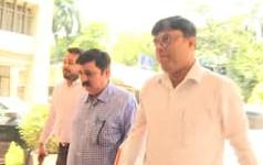 দুর্নীতি মামলায় ডিসি শান্তনু সিনহার গ্রেফতারে বিপাকে সিএবি, চরম সিদ্ধান্ত নিল সৌরভরা !! 2 দুর্নীতি মামলায় ডিসি শান্তনু সিনহার গ্রেফতারে বিপাকে সিএবি, চরম সিদ্ধান্ত নিল সৌরভরা !! 2