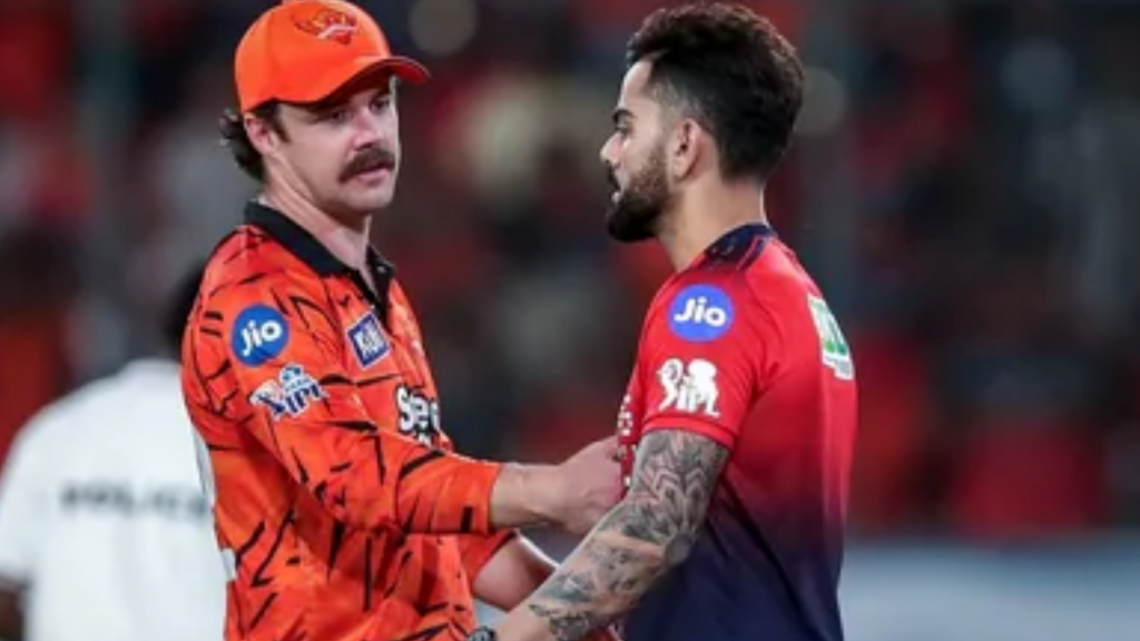 হাত বাড়িয়েও সাড়া পেলেন না হেড! বিরাট কোহলির আচরণে ক্ষুব্ধ নেটদুনিয়া 2 কোহলি