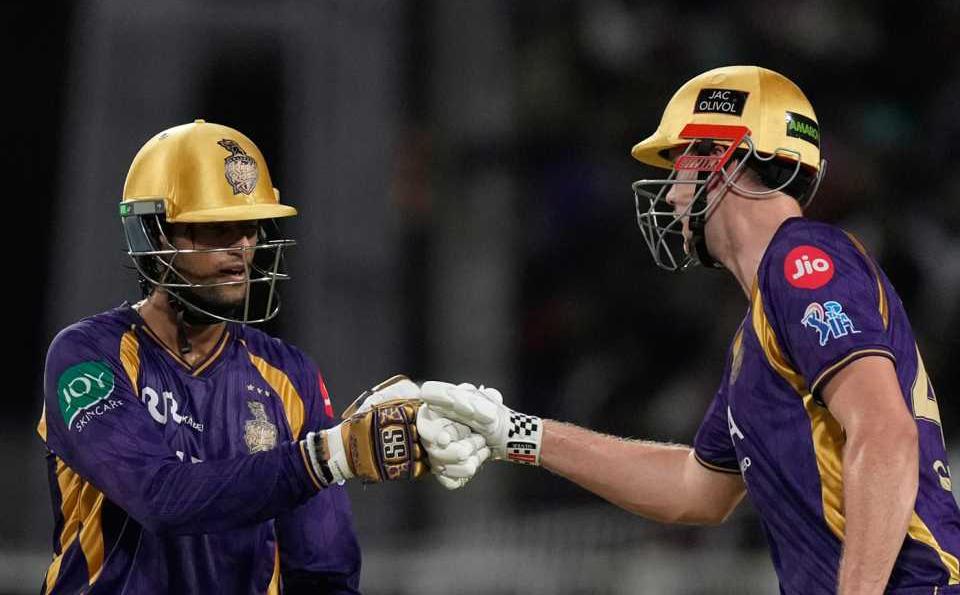 KKR'এর বিরুদ্ধে গুরুতর চোট পেয়ে মাঠ ছাড়লেন সাই সুদর্শন, মাথায় হাত গুজরাটের !! 3